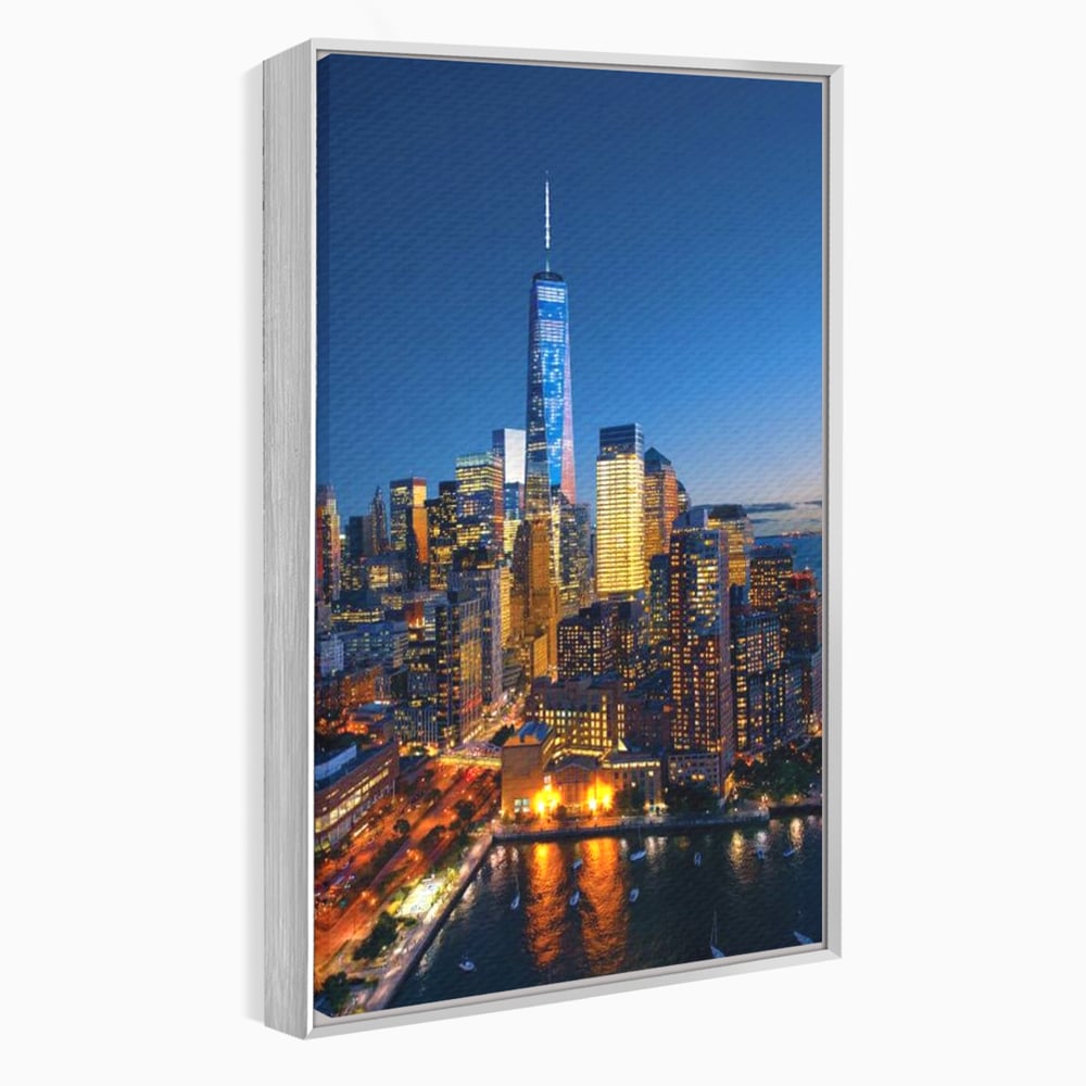 Tablou canvas cu panoramic nocturn cu zghiet-nori din new york, in rama de aluminiu argintiu